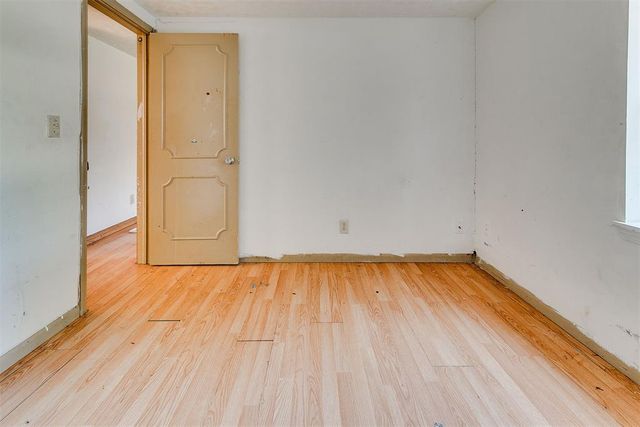 124 S M Avenue, El Reno, OK 73036
