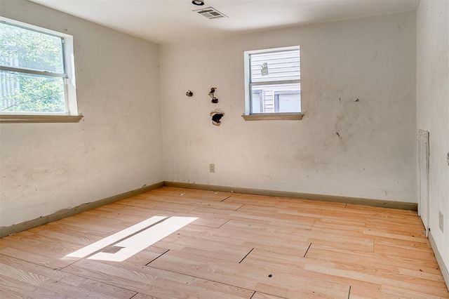 124 S M Avenue, El Reno, OK 73036