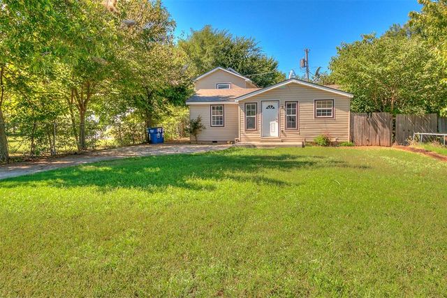 124 S M Avenue, El Reno, OK 73036