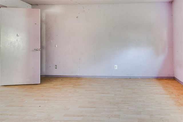 124 S M Avenue, El Reno, OK 73036