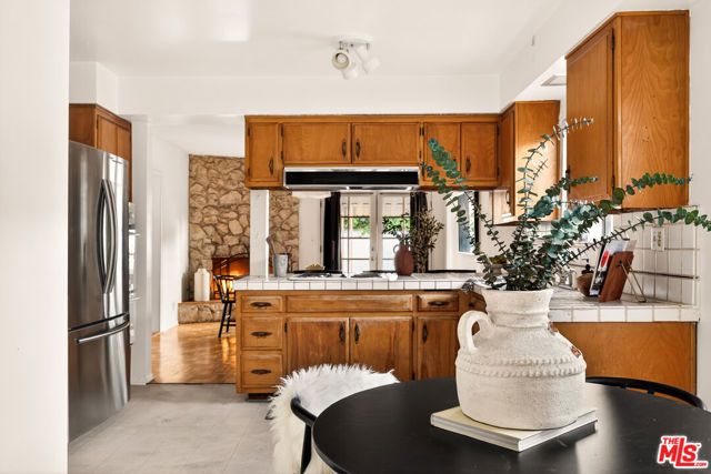 4725 Purdue Avenue, Culver City, CA 90230