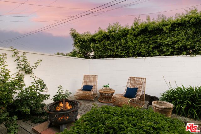 4725 Purdue Avenue, Culver City, CA 90230