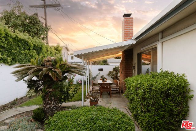 4725 Purdue Avenue, Culver City, CA 90230