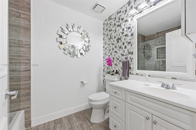 943 SW 149th Way, Sunrise, FL 33326