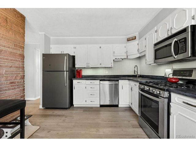 11827 Brook Rd, Golden, CO 80403