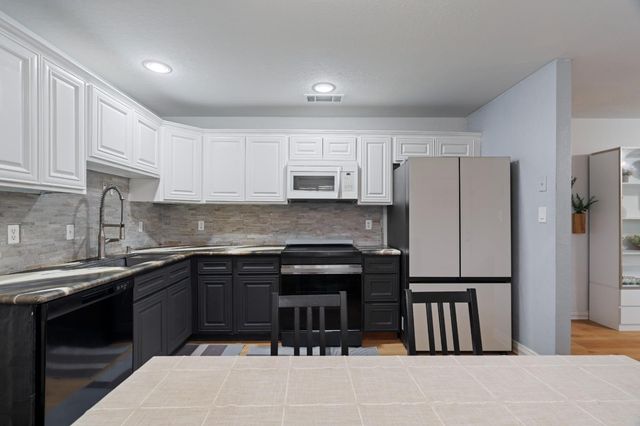 8751 Torrey Way, Elk Grove, CA 95624