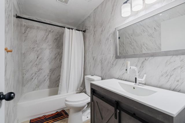 8751 Torrey Way, Elk Grove, CA 95624