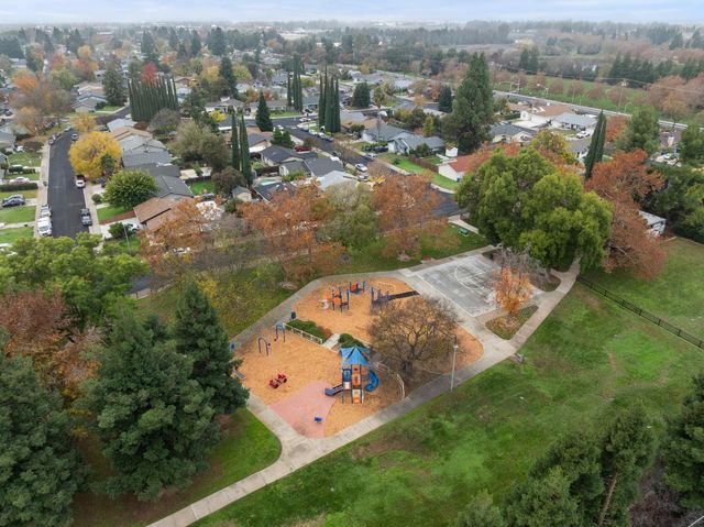 8751 Torrey Way, Elk Grove, CA 95624