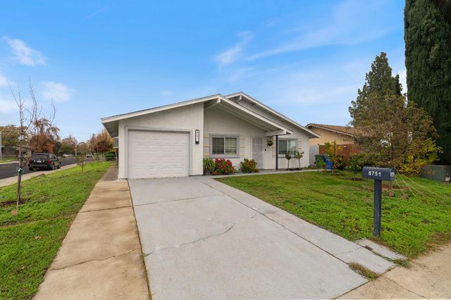 8751 Torrey Way, Elk Grove, CA 95624