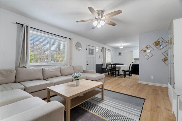 8751 Torrey Way, Elk Grove, CA 95624