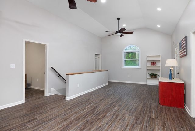 6639 OLD MILLINGTON RD, Millington, TN 38053