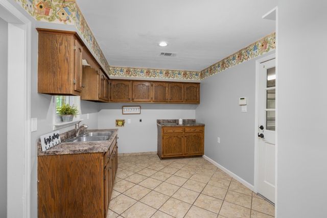 6639 OLD MILLINGTON RD, Millington, TN 38053