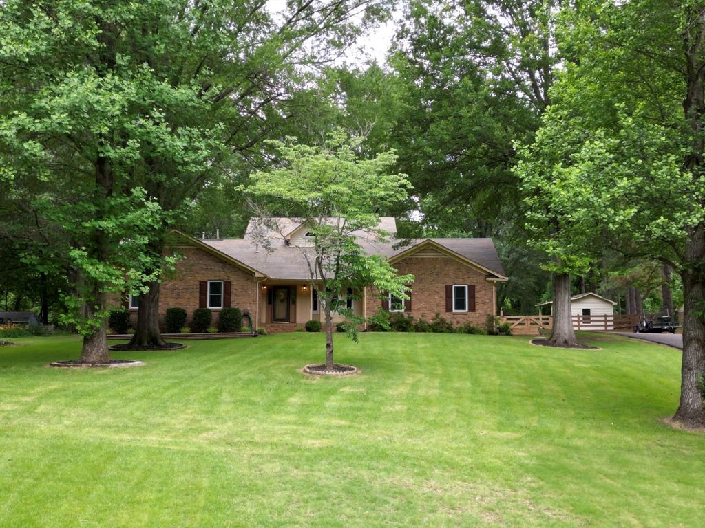 6639 OLD MILLINGTON RD, Millington, TN 38053