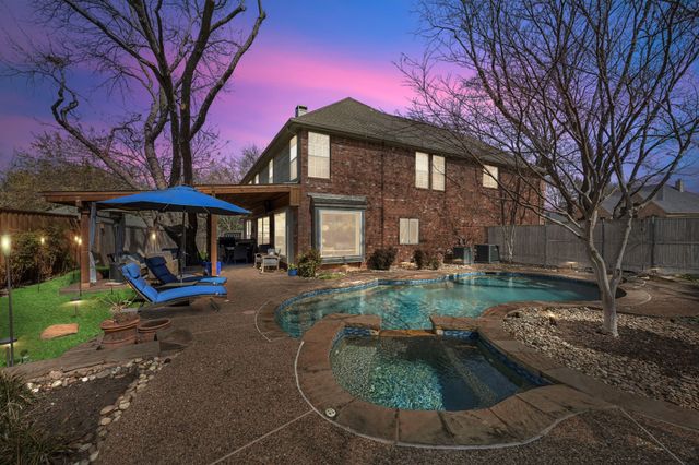 113 Lake Forest Court, Garland, TX 75044