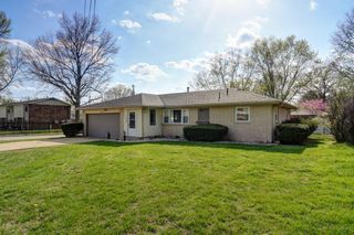 2469 South Dollison Avenue, Springfield, MO 65807