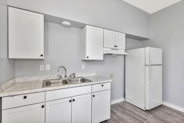 305 Walnut Street, Elmwood Place, OH 45216