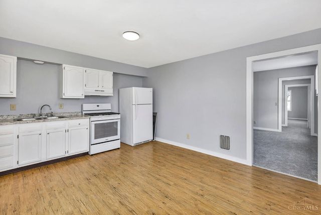 305 Walnut Street, Elmwood Place, OH 45216