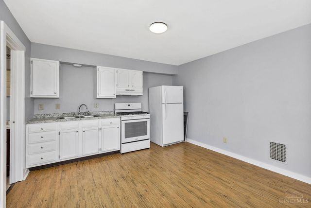 305 Walnut Street, Elmwood Place, OH 45216