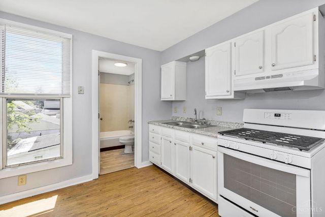 305 Walnut Street, Elmwood Place, OH 45216