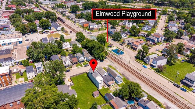 305 Walnut Street, Elmwood Place, OH 45216