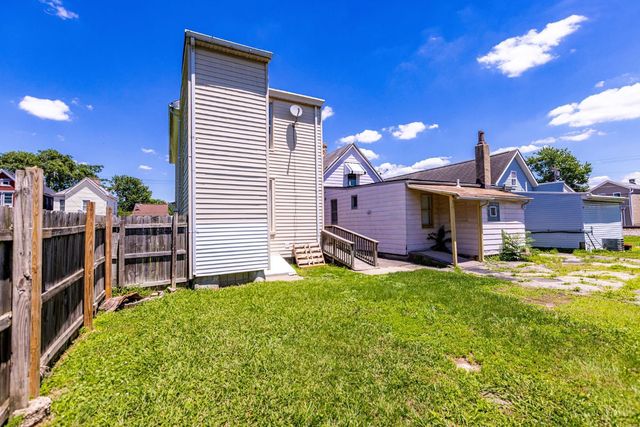305 Walnut Street, Elmwood Place, OH 45216