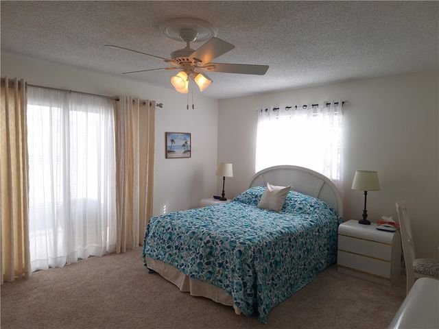19 Pine Arbor Lane 105, Vero Beach, FL 32962