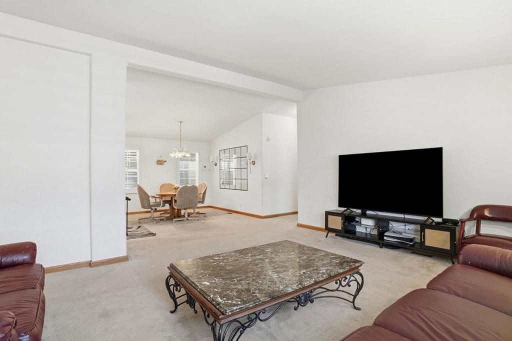 Image 7 of property listing at 1225 Vienna Drive, Sunnyvale, CA 94089