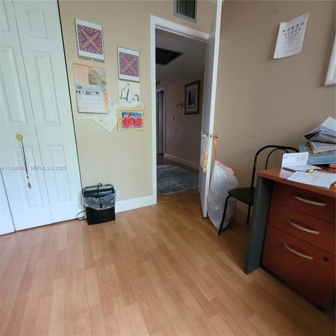 2001 Atlantic Shores Blvd 220, Hallandale Beach, FL 33009