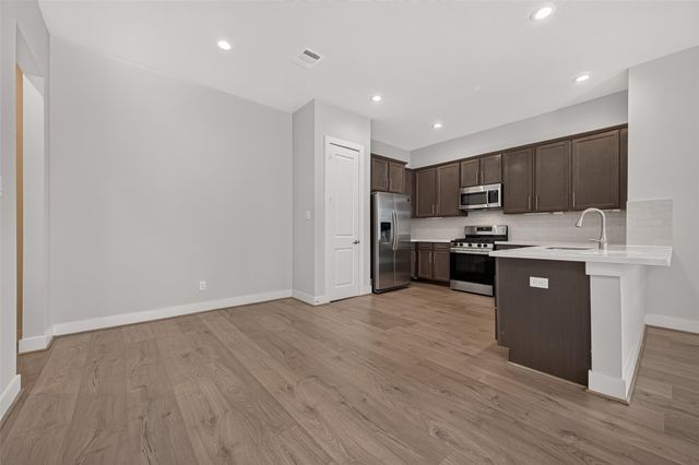 8802 Hollister Pine Court, Houston, TX 77080