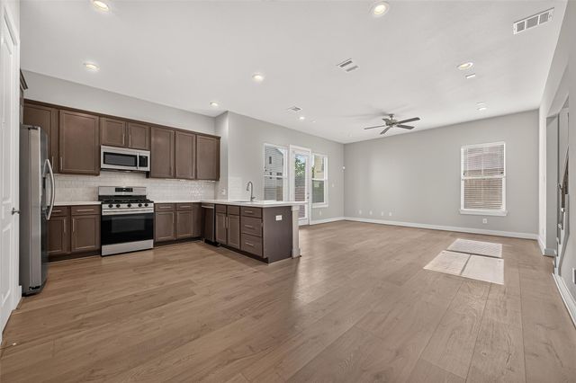 8802 Hollister Pine Court, Houston, TX 77080
