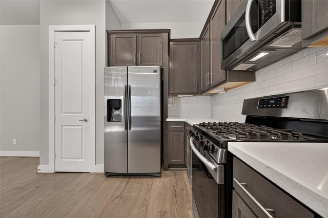 8802 Hollister Pine Court, Houston, TX 77080