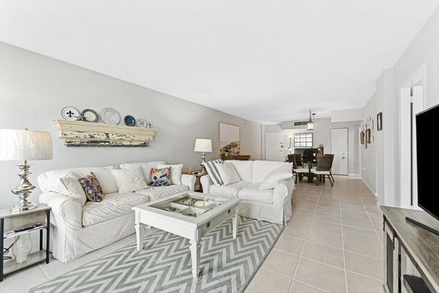 3450 S Ocean Boulevard 620, Palm Beach, FL 33480