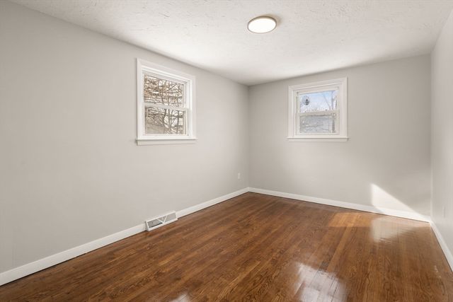 22 Old Bolton Rd, Hudson, MA 01749