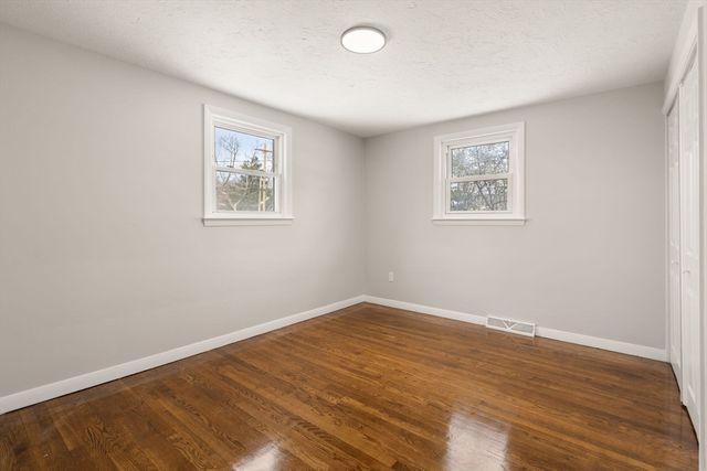 22 Old Bolton Rd, Hudson, MA 01749