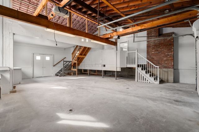 22 Old Bolton Rd, Hudson, MA 01749