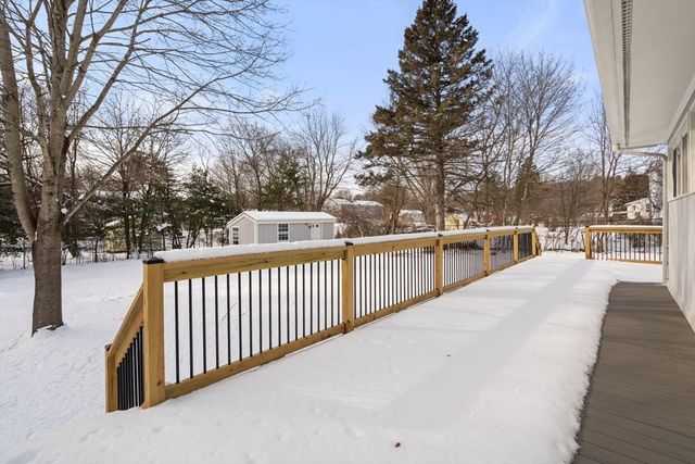 22 Old Bolton Rd, Hudson, MA 01749