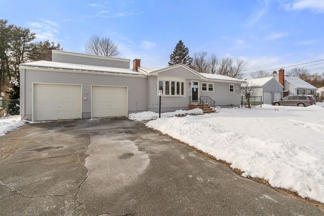 22 Old Bolton Rd, Hudson, MA 01749