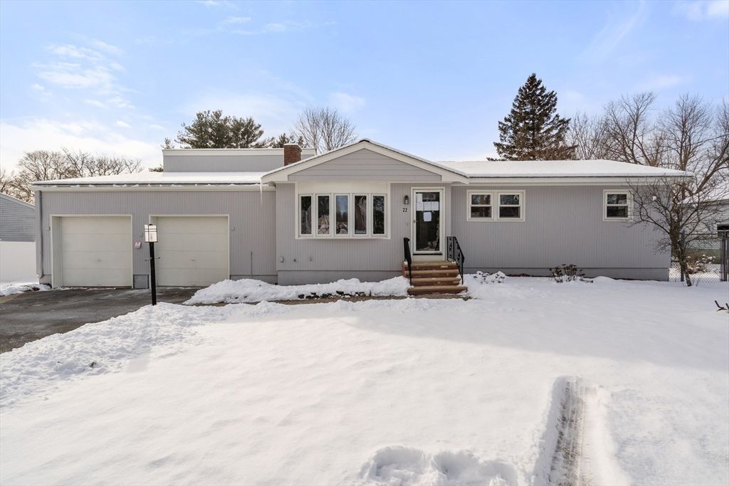 22 Old Bolton Rd, Hudson, MA 01749