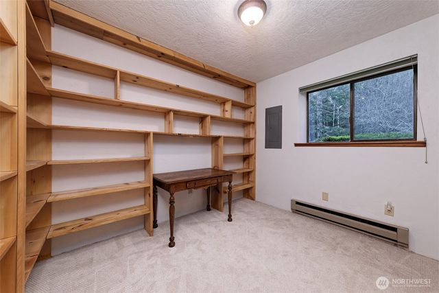 6041 E Agate Road, Shelton, WA 98584