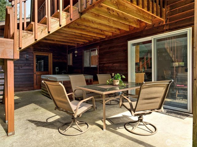 6041 E Agate Road, Shelton, WA 98584