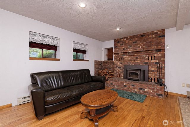6041 E Agate Road, Shelton, WA 98584