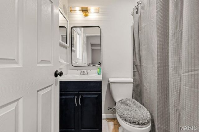 6995 Candlewick Way, St Louis, MO 63033