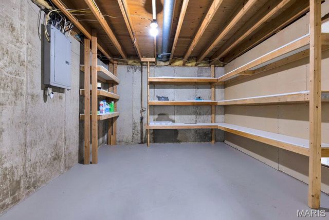 6995 Candlewick Way, St Louis, MO 63033