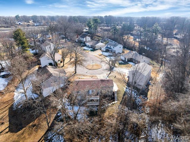 6995 Candlewick Way, St Louis, MO 63033