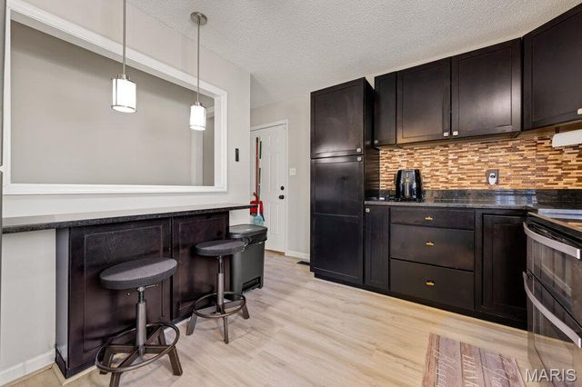 6995 Candlewick Way, St Louis, MO 63033