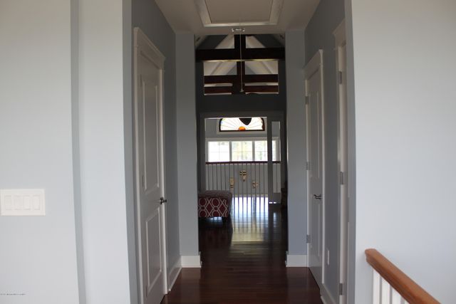 25 Riverdale Avenue, Monmouth Beach, NJ 07750