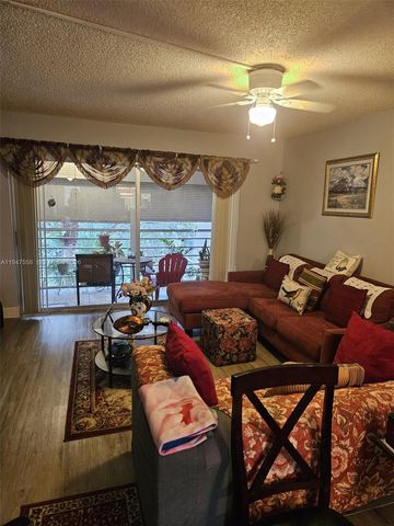 3591 Inverrary Dr 405, Lauderhill, FL 33319