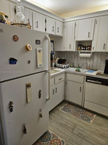 3591 Inverrary Dr 405, Lauderhill, FL 33319