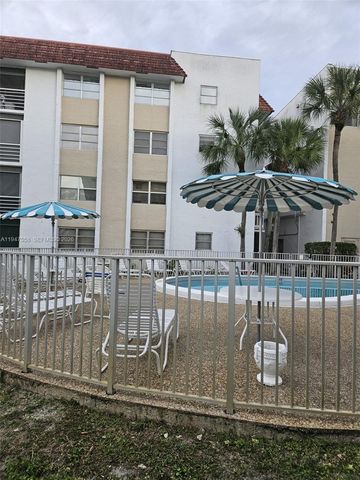 3591 Inverrary Dr 405, Lauderhill, FL 33319