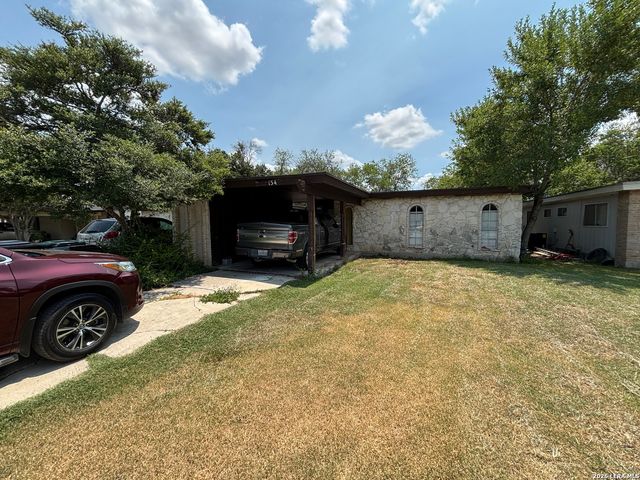 7136 LARKSONG ST, Leon Valley, TX 78238